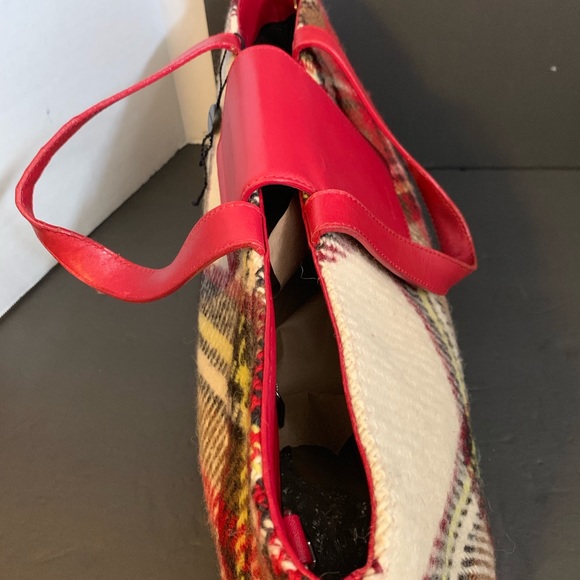 Burberry London Satchel - Picture 6 of 10